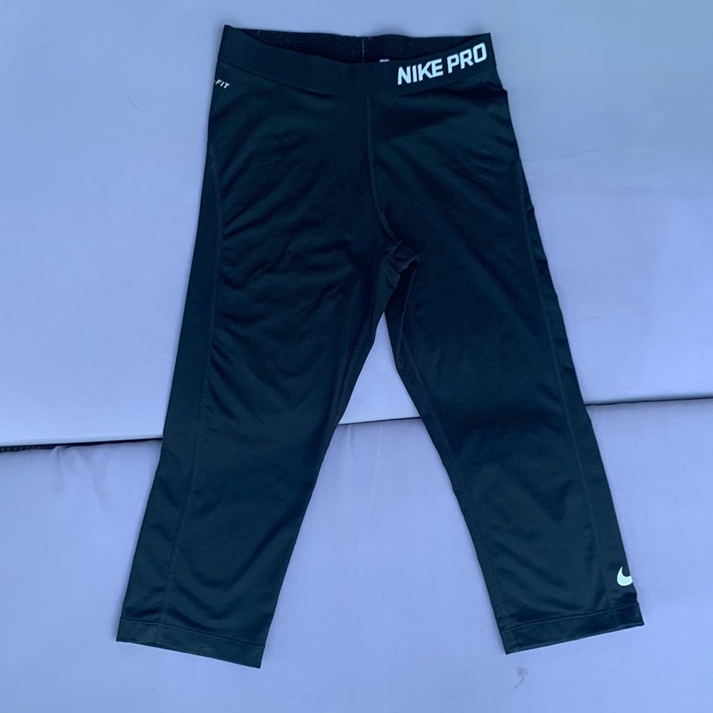 Nike Pro Cropped Leggings